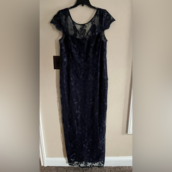 Adrianna Papell Mother of the Bride dress. - Picture 4 of 4